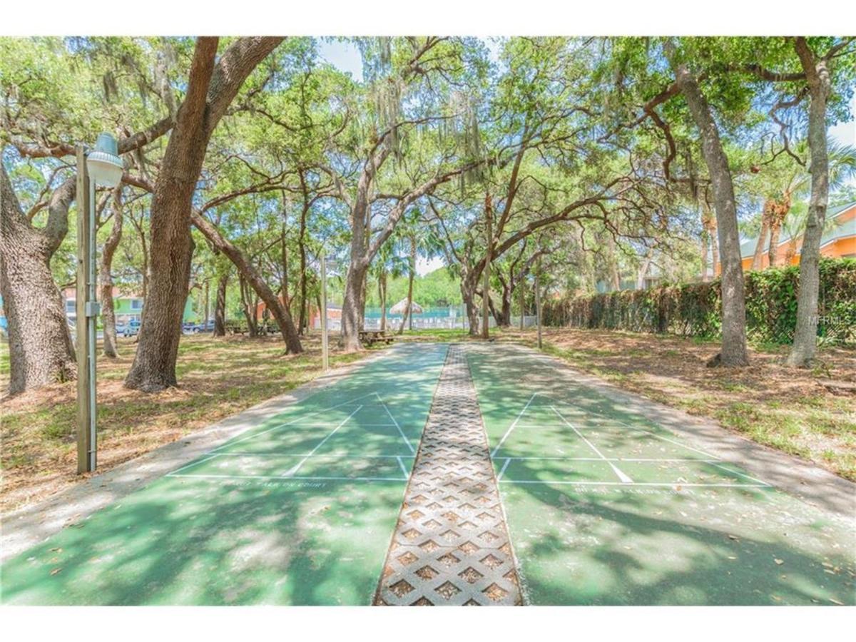 Two Bedroom Two Bath Family Condo - Sleeps Four - Unit B - Private Beach St. Petersburg Luaran gambar